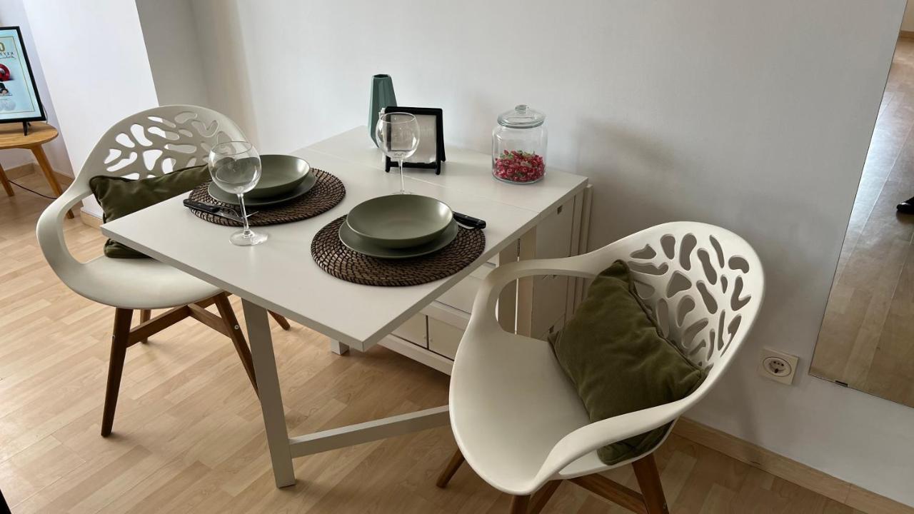 Love Rent4 Malaga Pacifico Екстериор снимка